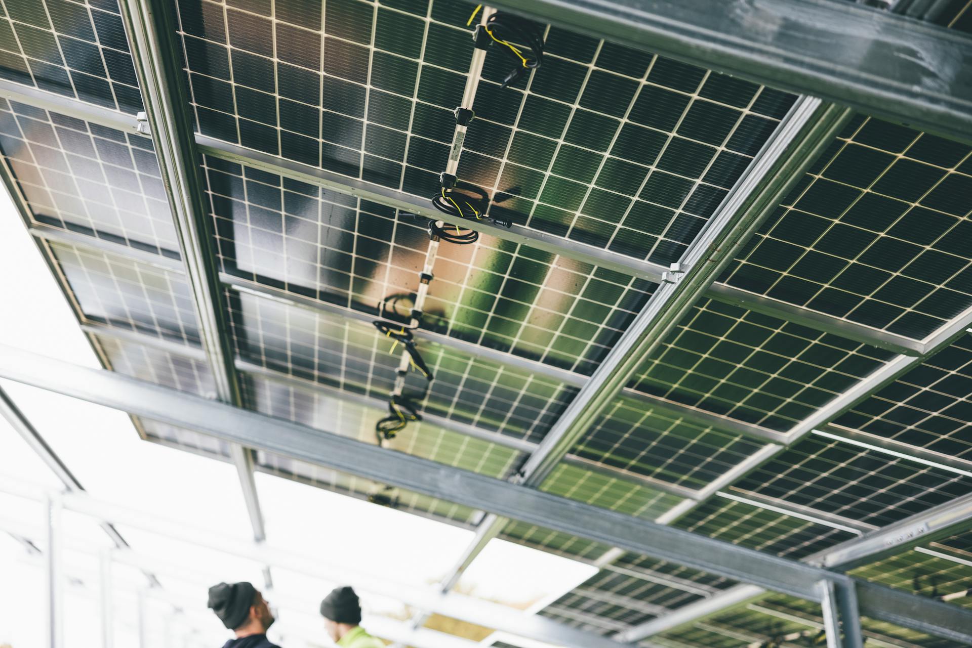 Alt=»Performance des panneaux solaires photovoltaïques et conditions climatiques.»