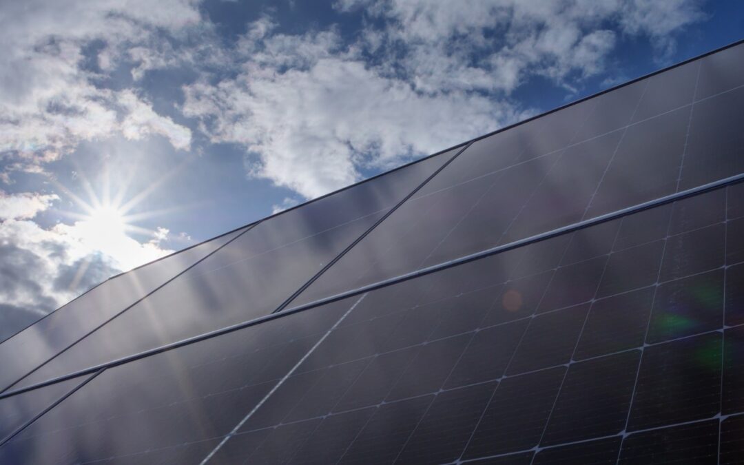 Réglementation d’un panneau solaire en autoconsommation : tout comprendre